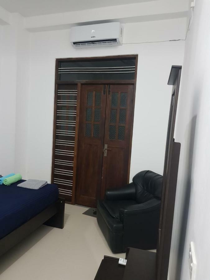 Steps Backpackers Hostel 콜롬보 외부 사진